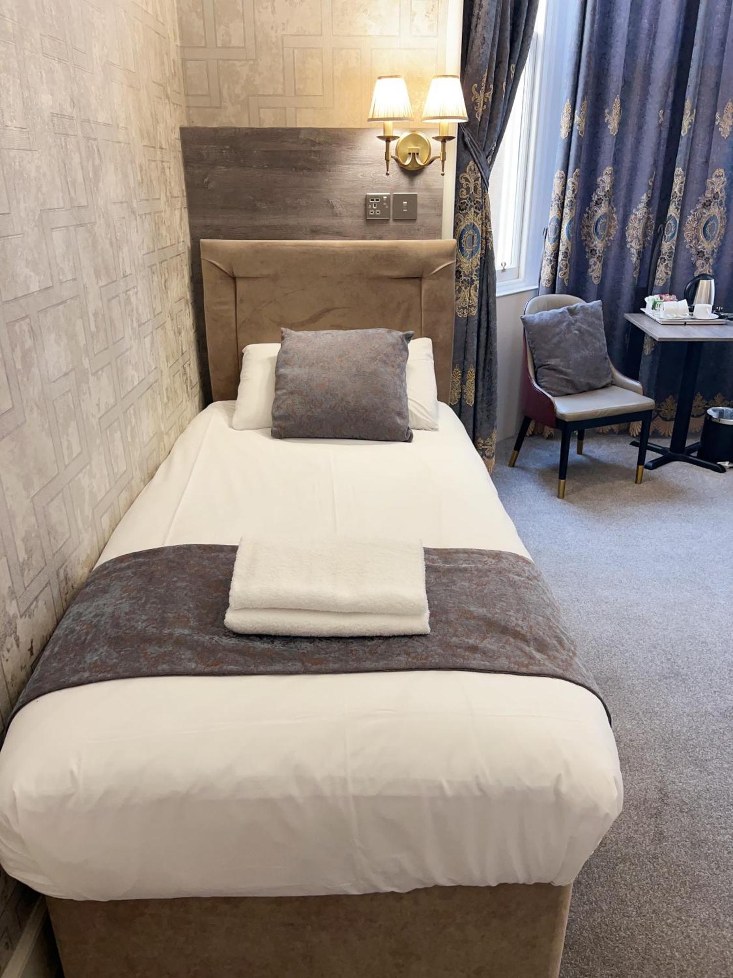Alexander Guest House Edimburgo Esterno foto